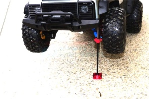 SCALE ACCESSORIES: CAR JACK FOR CRAWLERS -1PC SET red